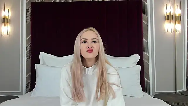 BarbieMilne online show from October 19, 2025, 3:15 pm
