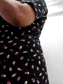 Shikha-mehra7 online show from March 4, 2026, 2:03 pm