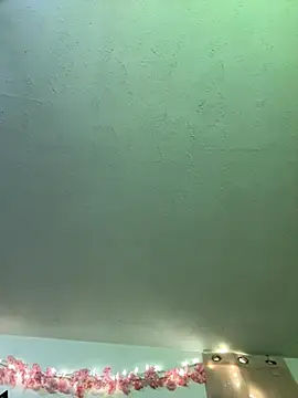 Snapshot of LunaNova999 chatting on September 23, 2025, 4:19 am LunaNova999 online show from September 23, 2025, 4:19 am