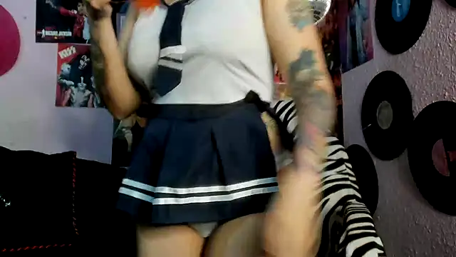 Avril Maria online show from February 19, 2026, 7:11 pm