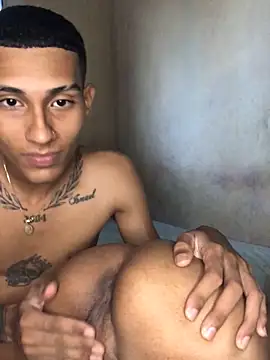 Snapshot of cofla_30 chatting on December 15, 2025, 8:25 pm cofla 30 online show from December 15, 2025, 8:25 pm