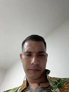 AndrewGmz online show from January 14, 2026, 2:37 am