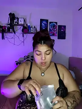 kendra lil evill online show from April 22, 2026, 10:44 am