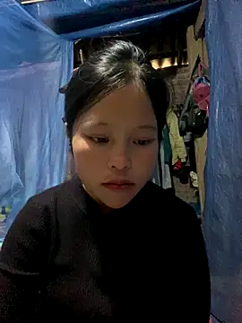 O o UwU o O online show from November 5, 2025, 7:22 am