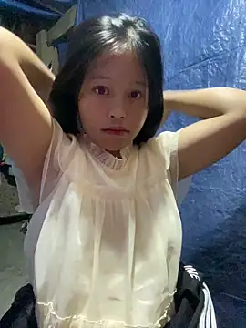 Snapshot of O_o_UwU_o_O chatting on October 8, 2025, 3:19 am O o UwU o O online show from October 8, 2025, 3:19 am