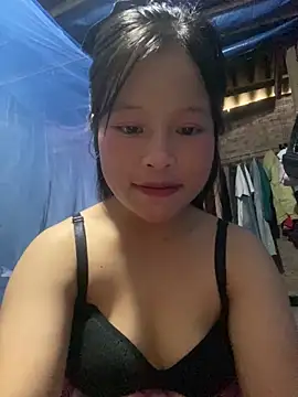 Snapshot of O_o_UwU_o_O chatting on October 15, 2025, 1:48 am O o UwU o O online show from October 15, 2025, 1:48 am