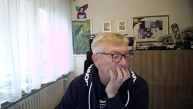 Snapshot of randyandy67 chatting on October 21, 2025, 7:30 am randyandy67 online show from October 21, 2025, 7:30 am