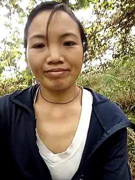 ngan-cute online show from November 22, 2025, 2:10 am