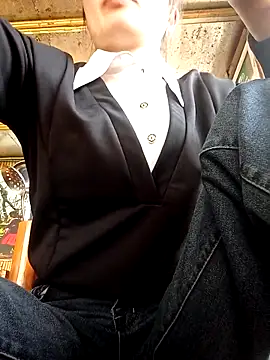 ngan-cute online show from March 2, 2026, 7:15 am