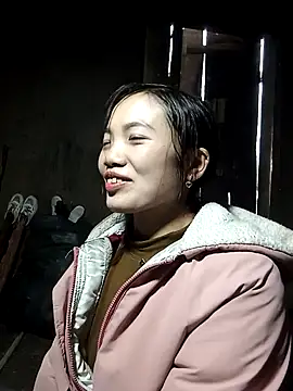 ngan-cute online show from February 2, 2026, 2:21 am