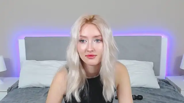 MarianeSun online show from September 18, 2025, 4:15 am