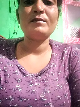 Kavya hot online show from November 18, 2025, 1:14 pm