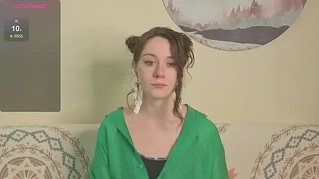 Snapshot of SkyHelen chatting on February 20, 2026, 6:59 am SkyHelen online show from February 20, 2026, 6:59 am