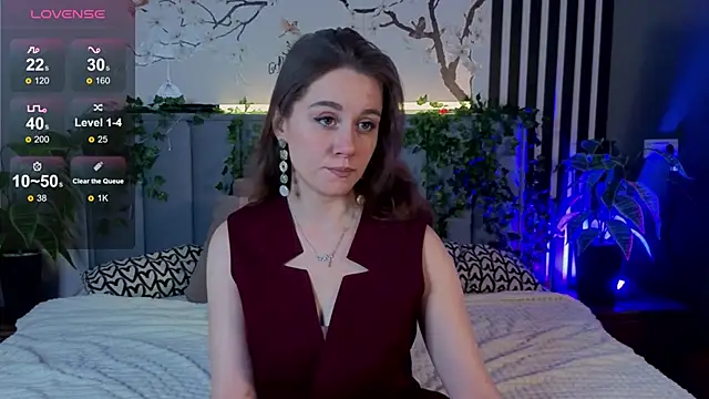 SkyHelen online show from November 17, 2025, 4:16 am