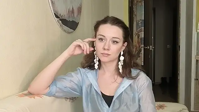 Snapshot of SkyHelen chatting on February 27, 2026, 8:03 am SkyHelen online show from February 27, 2026, 8:03 am