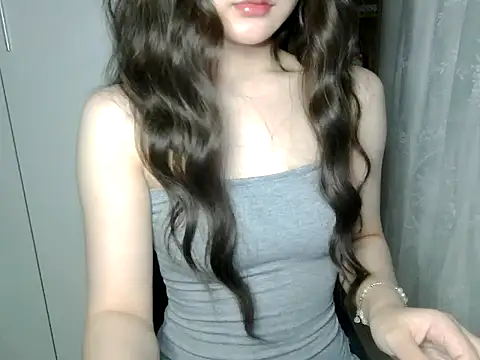 Snapshot of Annabelle-e chatting on July 21, 2026, 8:21 pm Annabelle-e online show from July 21, 2026, 8:21 pm