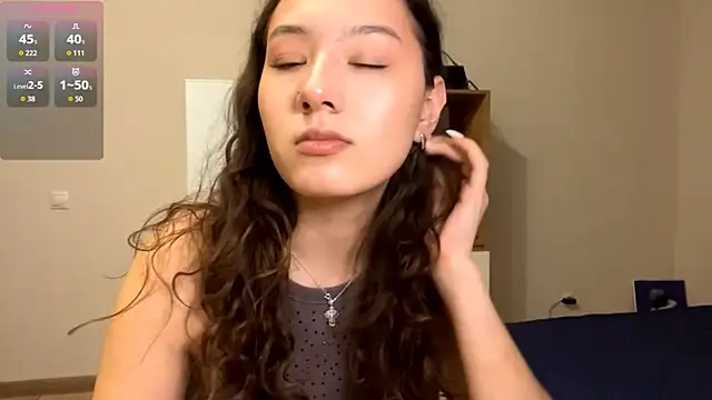 Snapshot of Sakuravice chatting on October 6, 2025, 2:07 pm Sakuravice online show from October 6, 2025, 2:07 pm