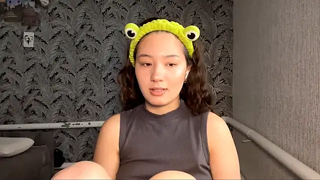 Snapshot of Sakuravice chatting on September 14, 2025, 7:09 am Sakuravice online show from September 14, 2025, 7:09 am