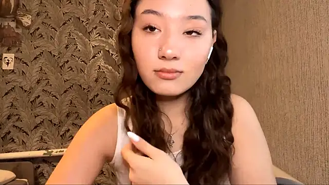 Snapshot of Sakuravice chatting on September 12, 2025, 7:19 am Sakuravice online show from September 12, 2025, 7:19 am