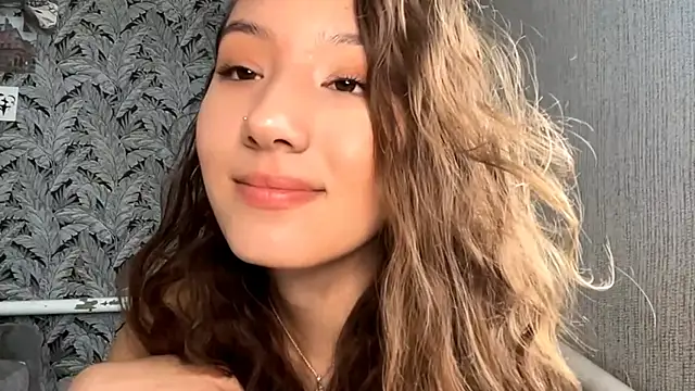 Snapshot of Sakuravice chatting on September 9, 2025, 7:18 am Sakuravice online show from September 9, 2025, 7:18 am