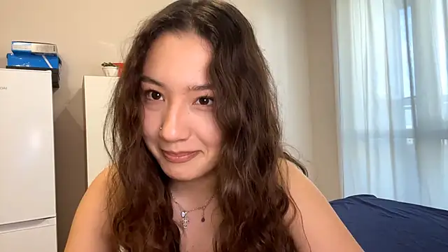 Snapshot of Sakuravice chatting on September 26, 2025, 10:11 am Sakuravice online show from September 26, 2025, 10:11 am