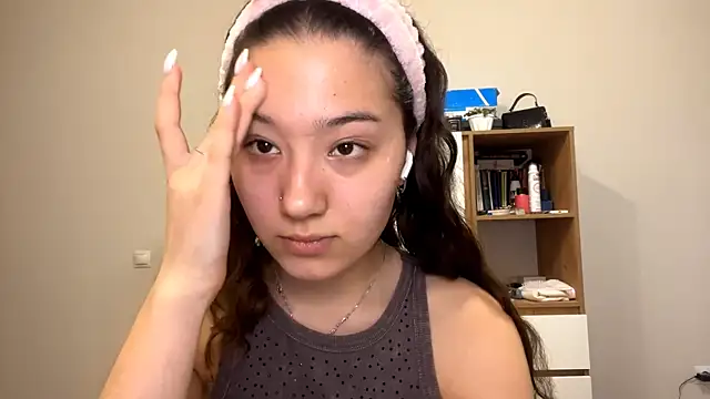 Snapshot of Sakuravice chatting on September 28, 2025, 11:06 am Sakuravice online show from September 28, 2025, 11:06 am