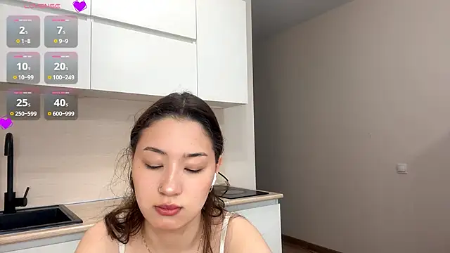Snapshot of Sakuravice chatting on May 17, 2026, 3:06 am Sakuravice online show from May 17, 2026, 3:06 am