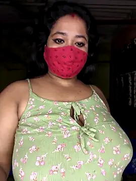 Smile-quien online show from November 19, 2025, 3:23 pm