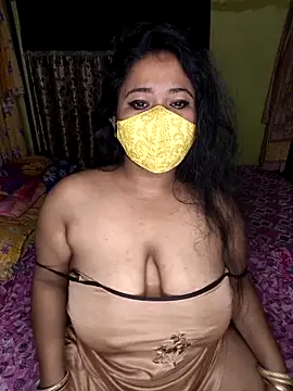 Smile-quien online show from February 22, 2026, 4:59 am