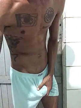 lcsexy45 online show from May 18, 2026, 2:11 pm