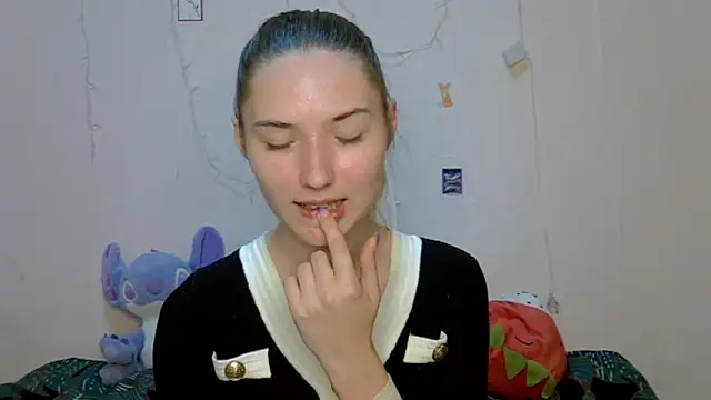 Snapshot of _kikiclark__ chatting on September 15, 2025, 8:53 pm kikiclark online show from September 15, 2025, 8:53 pm