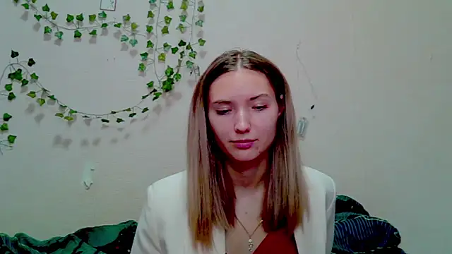 Snapshot of _kikiclark__ chatting on November 21, 2025, 10:20 pm kikiclark online show from November 21, 2025, 10:20 pm