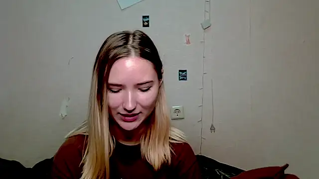 Snapshot of _kikiclark__ chatting on October 10, 2025, 8:53 pm kikiclark online show from October 10, 2025, 8:53 pm