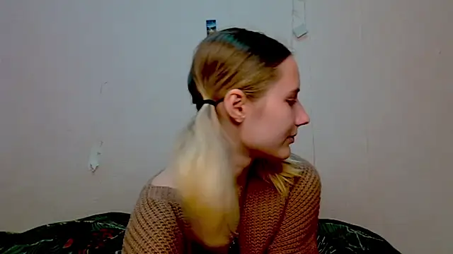 Snapshot of _kikiclark__ chatting on October 8, 2025, 8:09 pm kikiclark online show from October 8, 2025, 8:09 pm