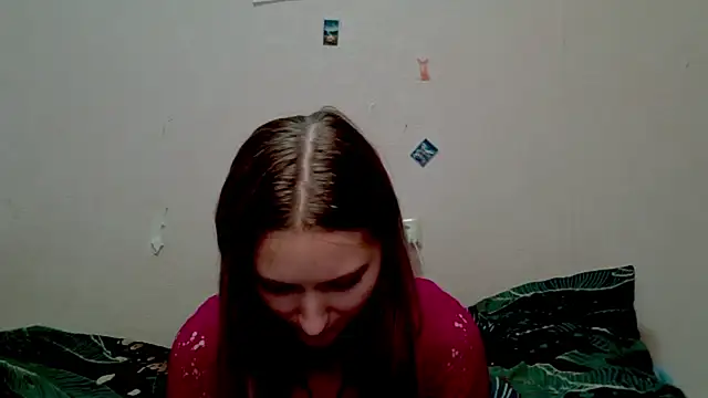 Snapshot of _kikiclark__ chatting on October 21, 2025, 8:52 pm kikiclark online show from October 21, 2025, 8:52 pm