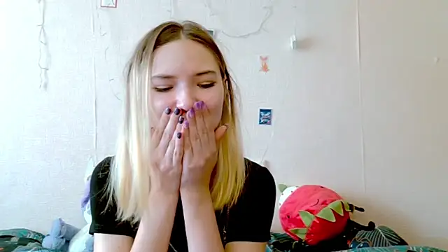 Snapshot of _kikiclark__ chatting on September 19, 2025, 9:13 am kikiclark online show from September 19, 2025, 9:13 am