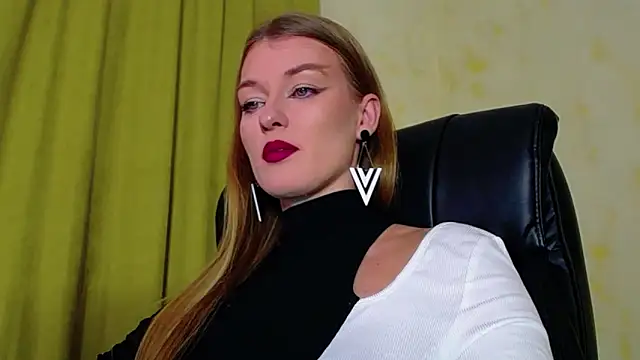 MysticVenus  online show from November 24, 2025, 3:23 pm