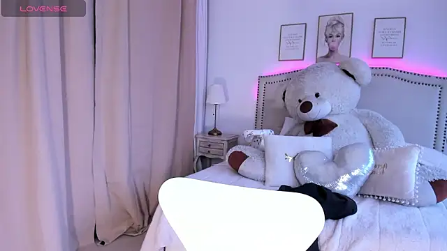 Mayajhons online show from November 20, 2025, 12:17 pm