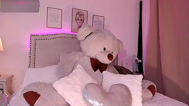 Mayajhons online show from December 17, 2025, 11:26 am