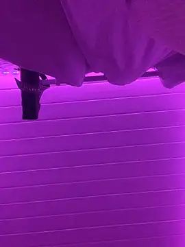 luluzinhax online show from September 26, 2025, 3:57 am