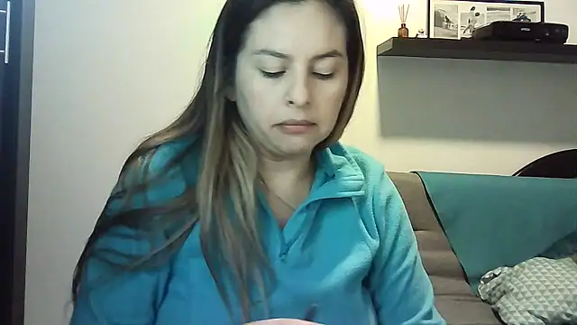 Valery  Rouse  online show from July 10, 2026, 12:38 pm