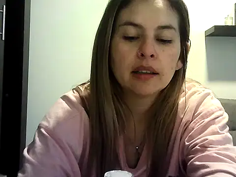 Valery  Rouse  online show from April 23, 2026, 12:11 pm