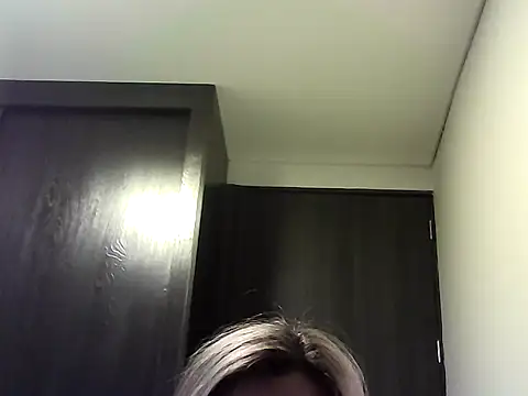 Snapshot of Valery__Rouse_ chatting on October 5, 2025, 9:49 pm Valery Rouse online show from October 5, 2025, 9:49 pm