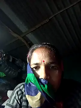 Snapshot of Hot-honi chatting on November 1, 2025, 12:17 am Hot-honi online show from November 1, 2025, 12:17 am