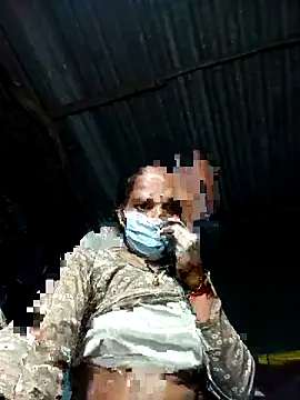 Snapshot of Hot-honi chatting on November 1, 2025, 2:55 pm Hot-honi online show from November 1, 2025, 2:55 pm