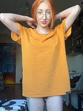 DaddysLittleSlutfox online show from March 6, 2026, 1:17 pm