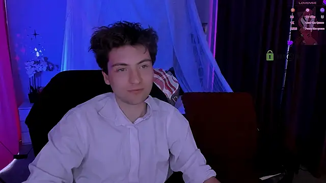 travis wolf  online show from April 23, 2026, 12:29 pm