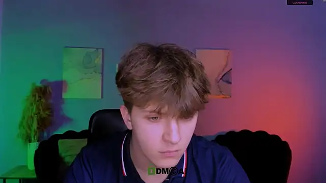 travis wolf  online show from March 29, 2026, 8:49 am