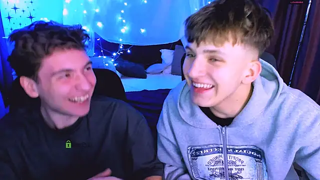 Snapshot of travis_wolf_ chatting on December 13, 2025, 8:48 pm travis wolf online show from December 13, 2025, 8:48 pm