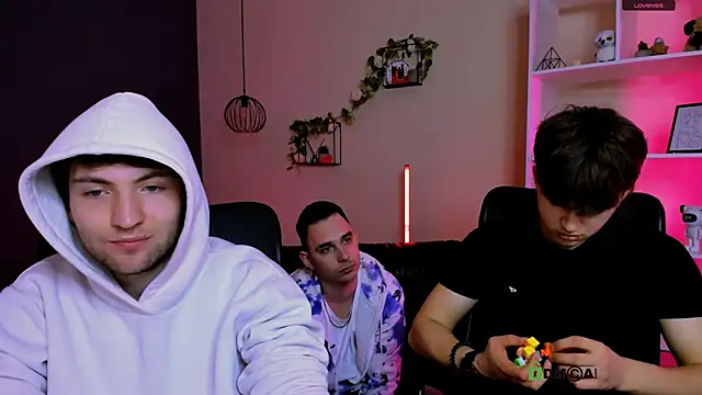 travis wolf  online show from March 15, 2026, 10:00 am